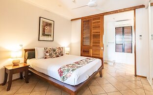 Hibiscus Resort & Spa