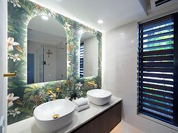 Hibiscus Resort & Spa