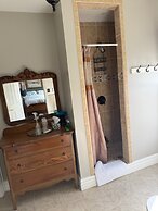 Green Oaks Bed and Breakfast