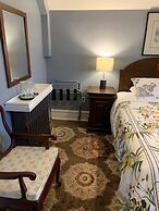 Green Oaks Bed and Breakfast