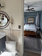 Green Oaks Bed and Breakfast