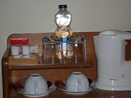 Avlon House Bed & Breakfast