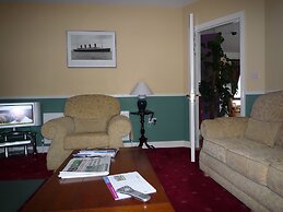 Avlon House Bed & Breakfast