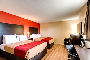 Econo Lodge Inn & Suites