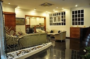 Highgates Hotel