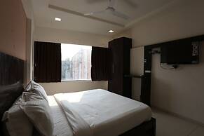 Hotel Kamran Residency - Near US Embassy