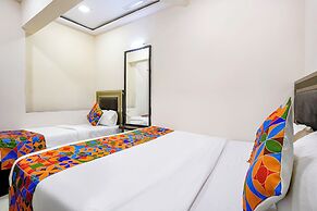 Hotel Kamran Residency - Near US Embassy
