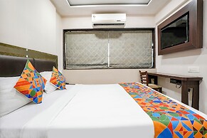 Hotel Kamran Residency - Near US Embassy