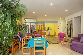 Nefeli Hotel