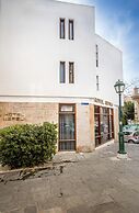 Nefeli Hotel