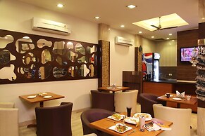 Rupam Hotel