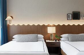 Kimpton Hotel Monaco Baltimore Inner Harbor by IHG