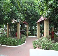 Green Coconut Resort