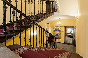 By Hermitage House