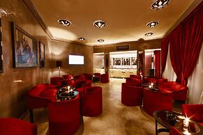 Oscar Hotel by Atlas Studios