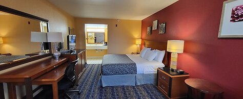 Olympic Inn & Suites