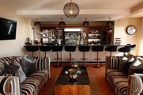 Long Beach Lodge