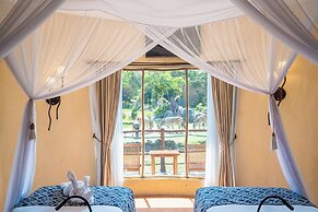 Mara River Safari Lodge