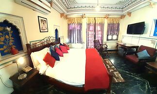 Hotel Sajjan Niwas