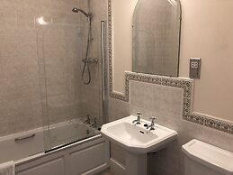 Lynford Hall Hotel