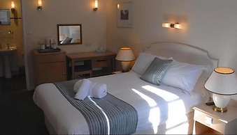 Lynford Hall Hotel