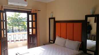Hotel Riverside