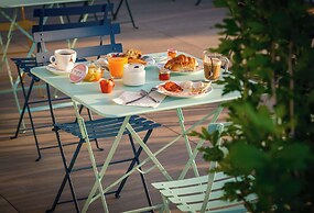 Hotel Kyriad Lyon Est - Bron Eurexpo Le Cottage