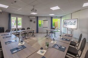 Hotel Kyriad Lyon Est - Bron Eurexpo Le Cottage