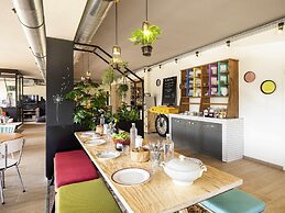 Greet Hotel Beaune