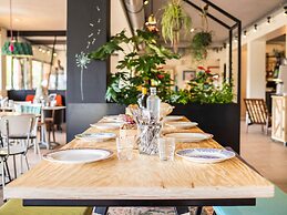 Greet Hotel Beaune