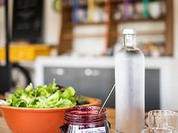 Greet Hotel Beaune