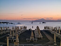 Suite Hotel Nettuno
