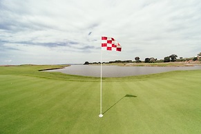 Lake Victoria Serena Golf Resort & Spa
