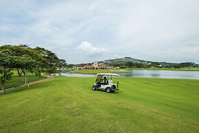 Lake Victoria Serena Golf Resort & Spa