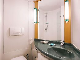 ibis Pune Viman Nagar Hotel