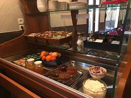 HOTEL RESTAURANT MAS LE CHATELET