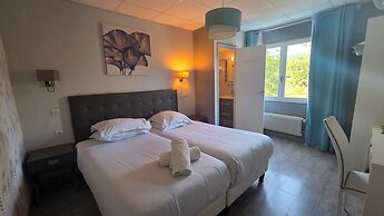 HOTEL RESTAURANT MAS LE CHATELET
