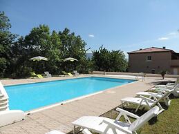 HOTEL RESTAURANT MAS LE CHATELET