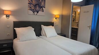 HOTEL RESTAURANT MAS LE CHATELET