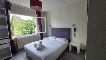 HOTEL RESTAURANT MAS LE CHATELET