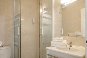 Sarl Hotel Cesar