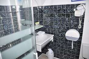 Sarl Hotel Cesar