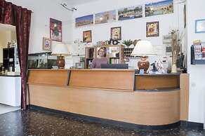 Sarl Hotel Cesar
