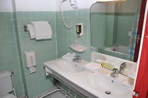 Sarl Hotel Cesar