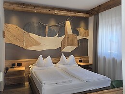 Hotel Azola