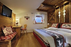 Hotel Azola