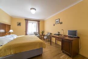 Hotel Černý Slon