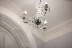 Clifden House by Nina