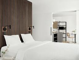 Bob W Munich Schwabing