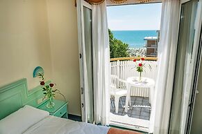 SALUS Smart & Chic Hotel